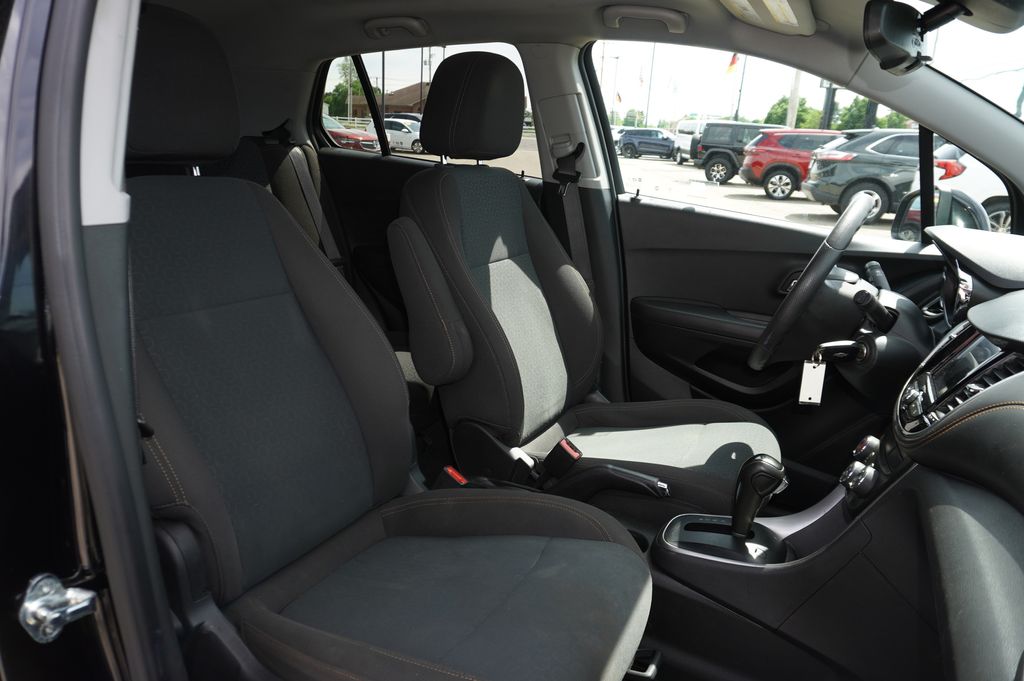 used 2020 Chevrolet Trax car, priced at $12,565
