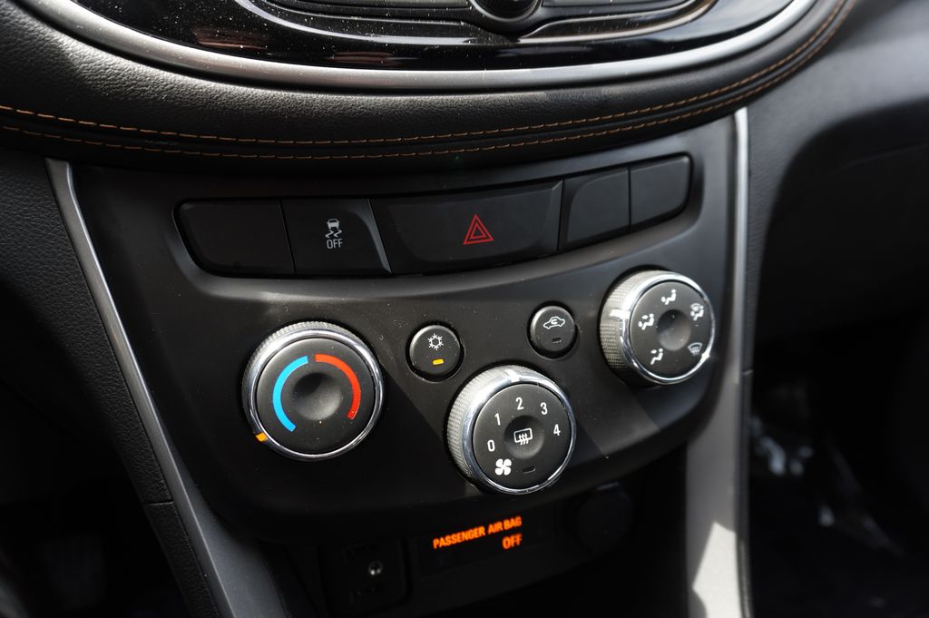 used 2020 Chevrolet Trax car, priced at $12,565