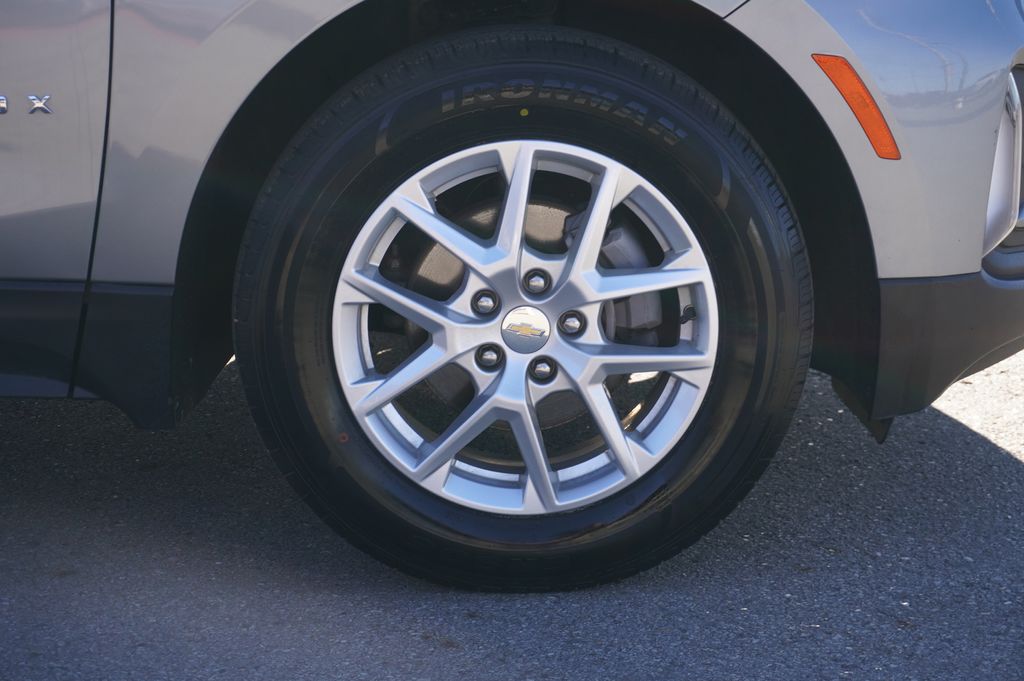 used 2023 Chevrolet Equinox car, priced at $17,666