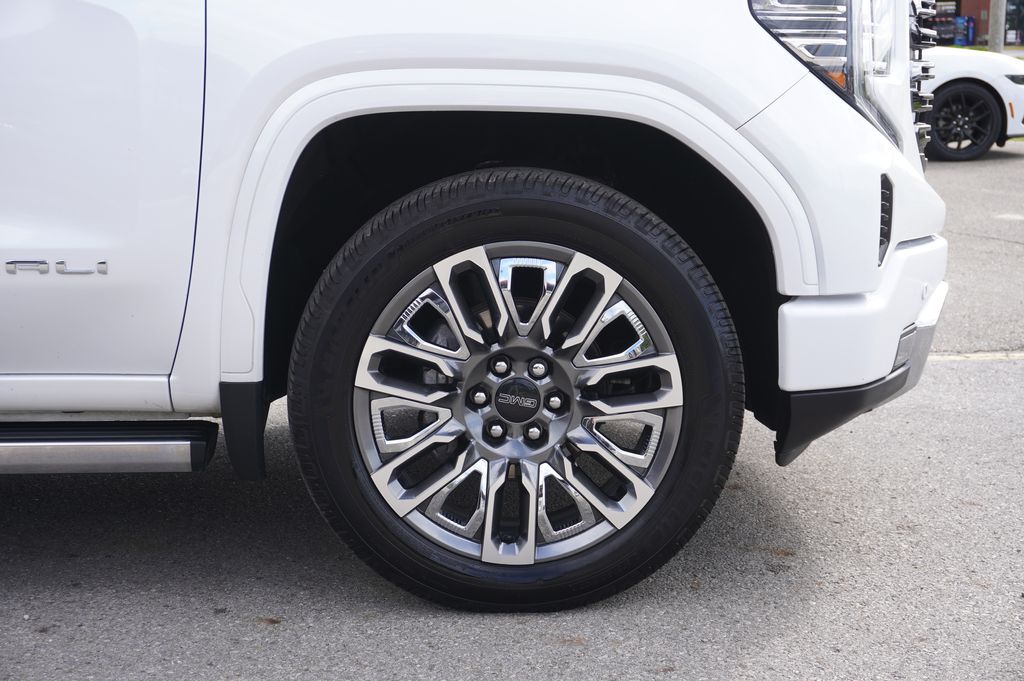 used 2024 GMC Sierra 1500 car, priced at $54,622