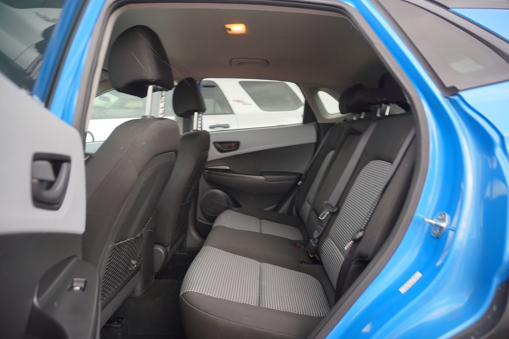 2020 Hyundai Kona SEL photo 4