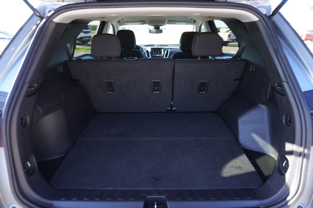 used 2023 Chevrolet Equinox car, priced at $17,666