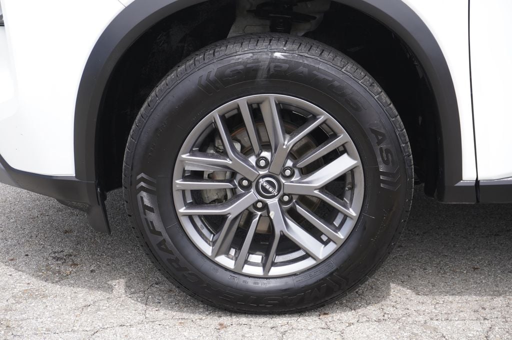 used 2023 Nissan Rogue car, priced at $20,529