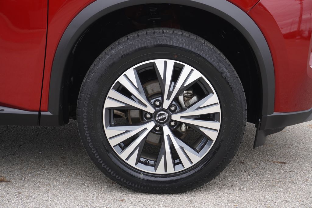 used 2023 Nissan Rogue car, priced at $21,034