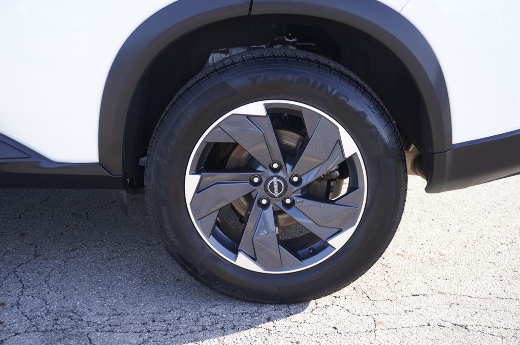 used 2024 Nissan Rogue car, priced at $18,221