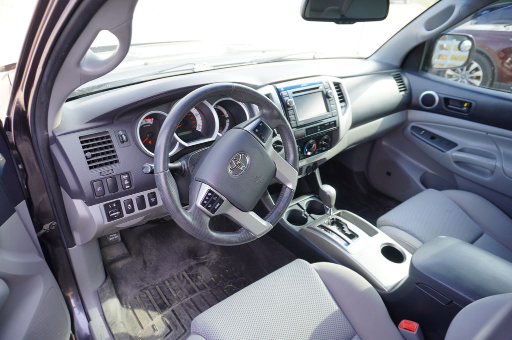 2013 Toyota Tacoma Base photo 3