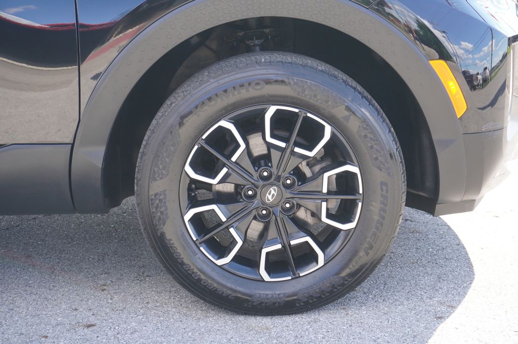 used 2024 Hyundai Santa Cruz car, priced at $29,165