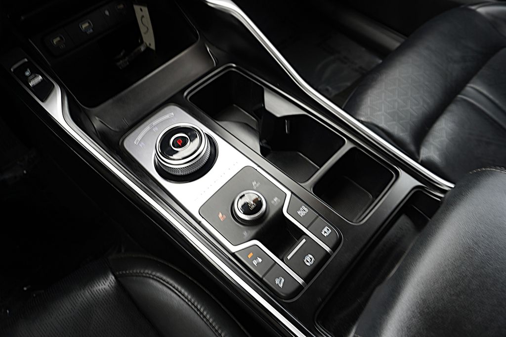 used 2022 Kia Sorento Hybrid car, priced at $25,778