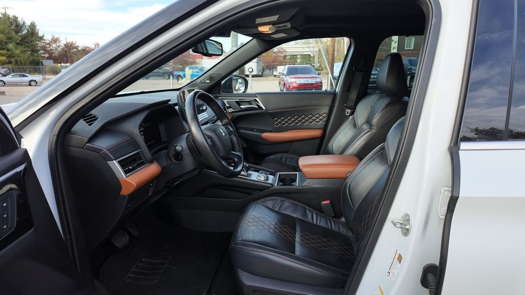 Used 2022 Mitsubishi Outlander SEL CUV