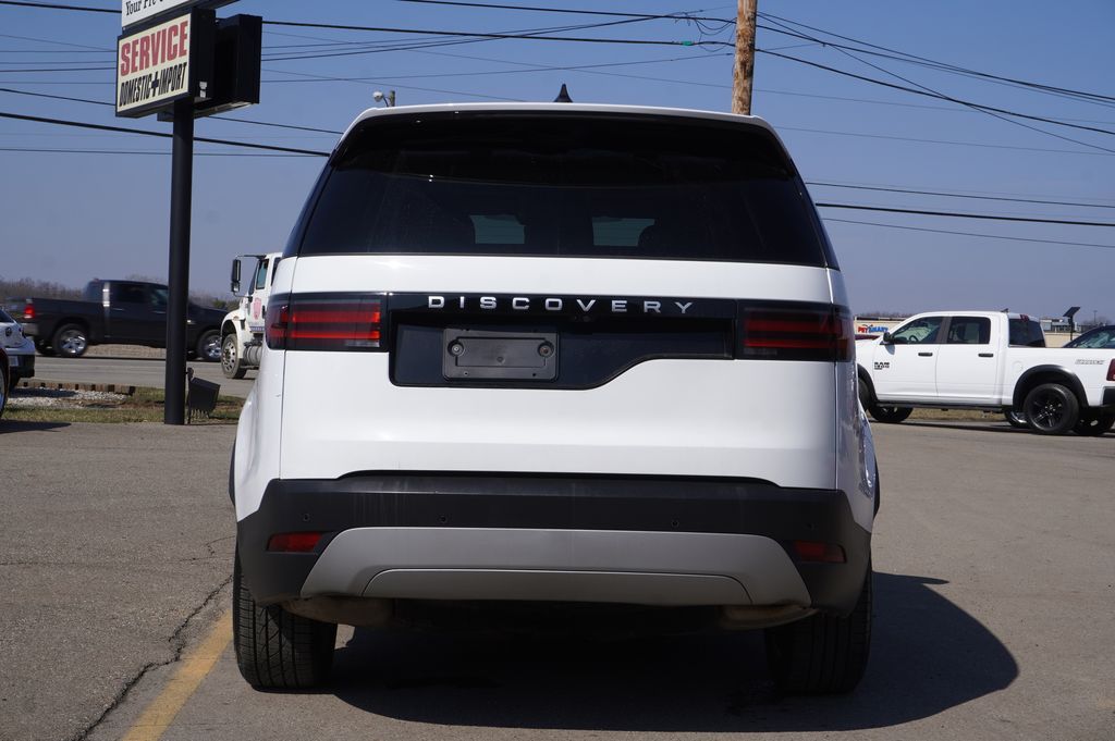 used 2024 Land Rover Discovery car, priced at $31,065
