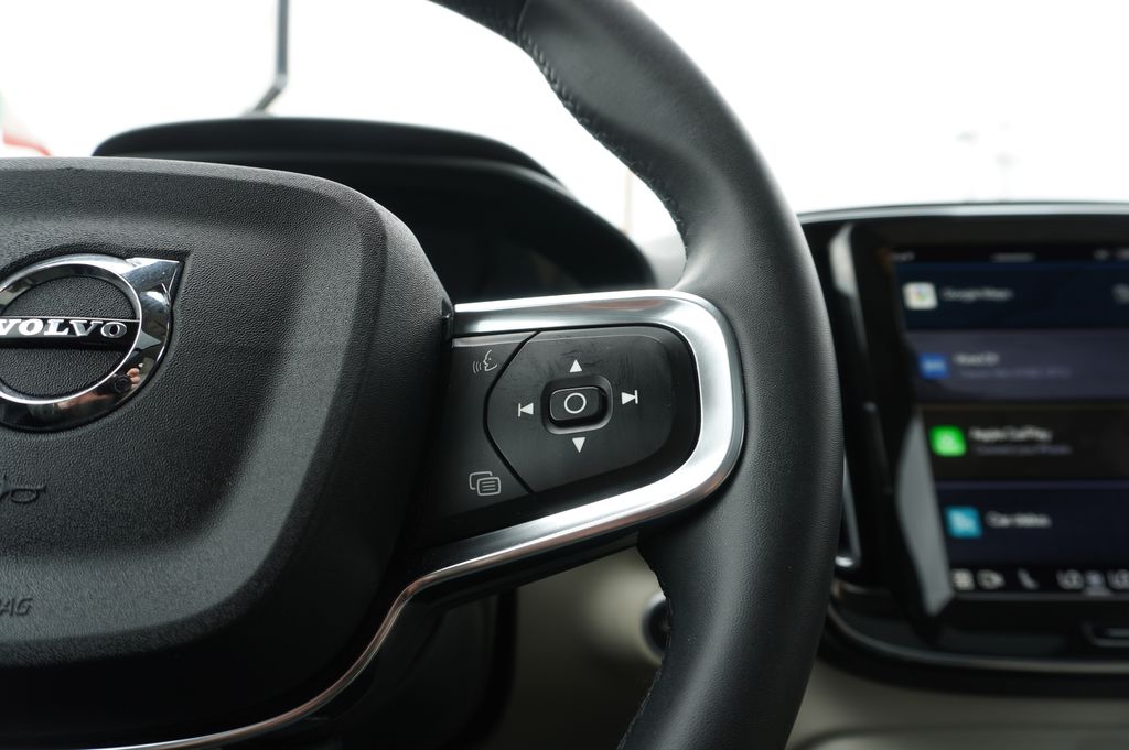 used 2023 Volvo XC40 car, priced at $22,421