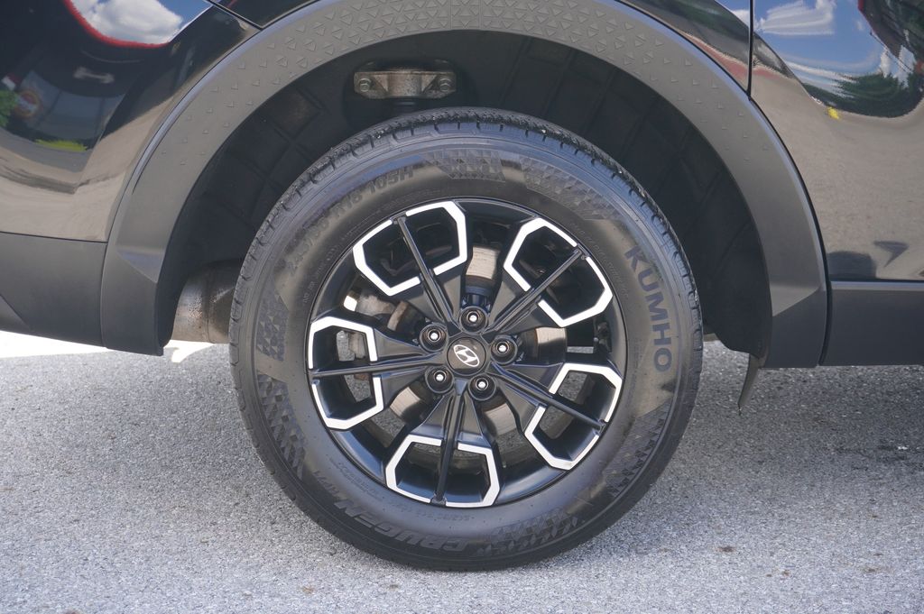used 2024 Hyundai Santa Cruz car, priced at $29,165