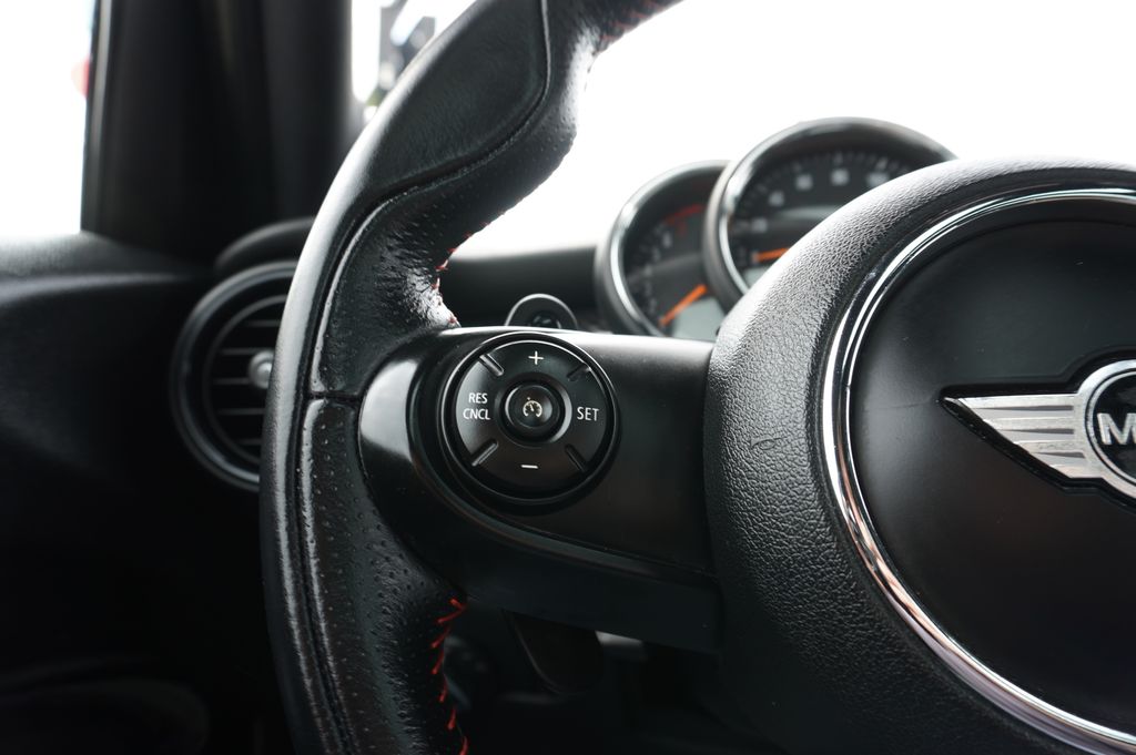 used 2018 MINI Hardtop 4 Door car, priced at $13,877