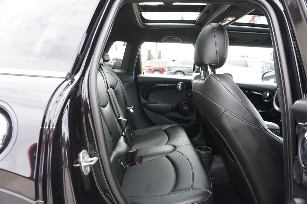 used 2018 MINI Hardtop 4 Door car, priced at $13,877
