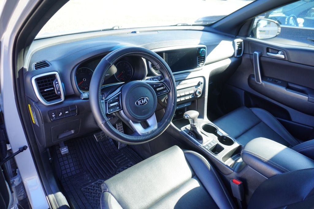 2022 Kia Sportage Nightfall Edition photo 3