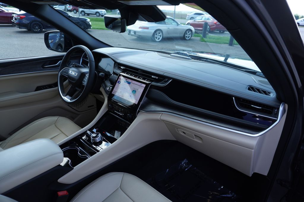 used 2022 Jeep Grand Cherokee 4xe car, priced at $28,134