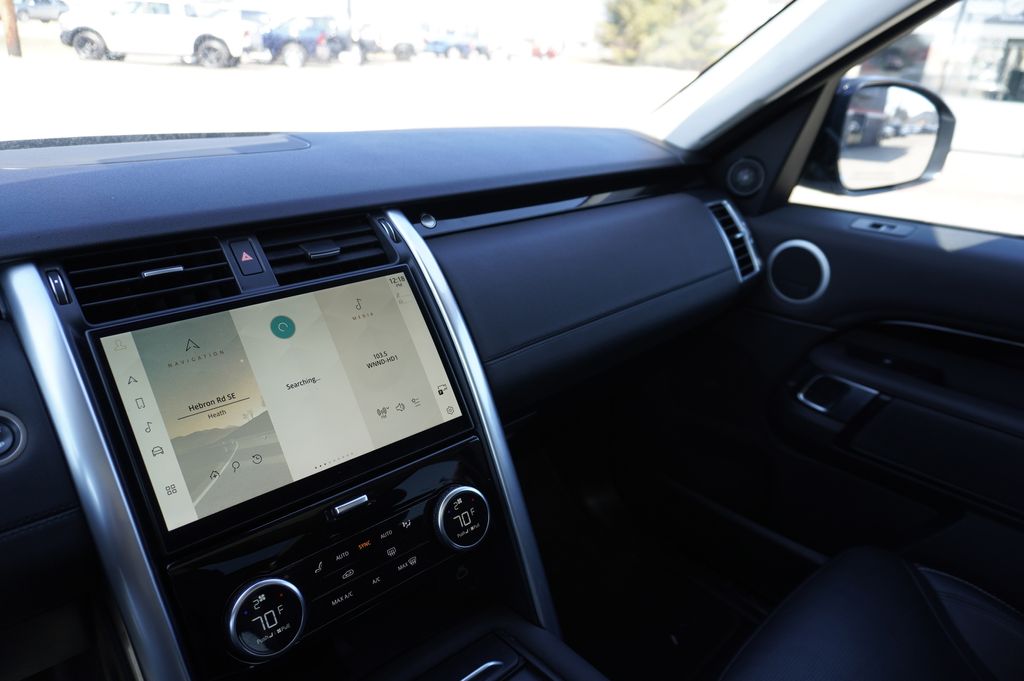 used 2024 Land Rover Discovery car, priced at $31,065