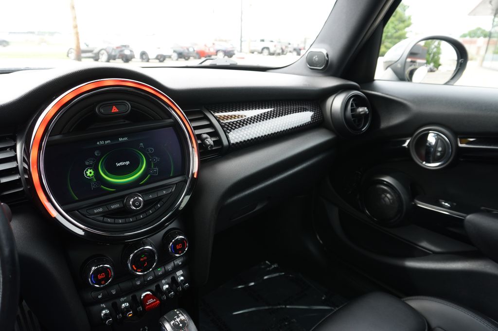 used 2018 MINI Hardtop 4 Door car, priced at $13,877