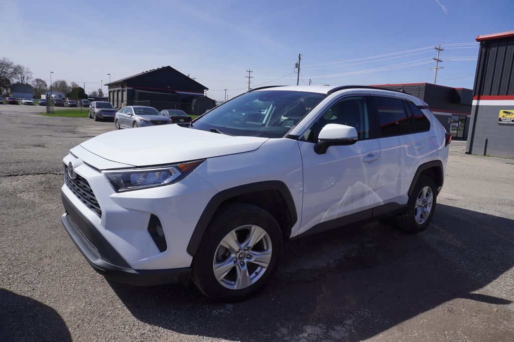 2021 Toyota RAV4 XLE