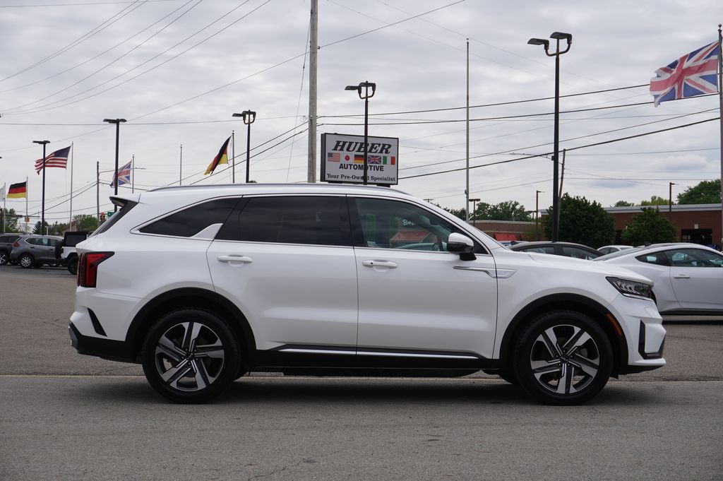 used 2022 Kia Sorento Hybrid car, priced at $25,778