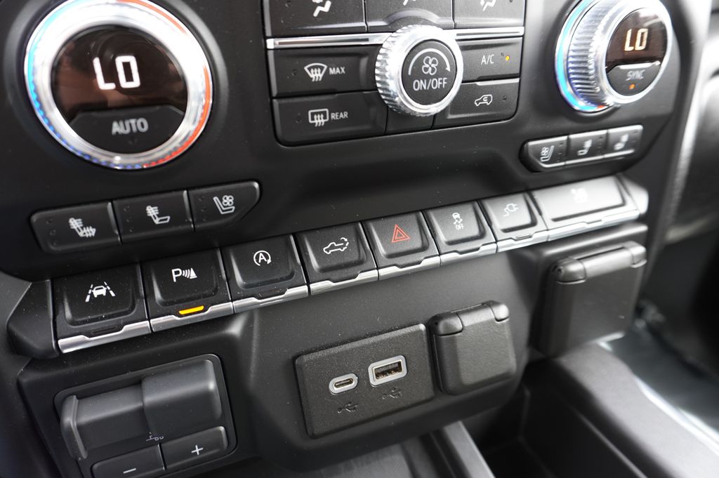 used 2019 GMC Sierra 1500 car, priced at $34,118