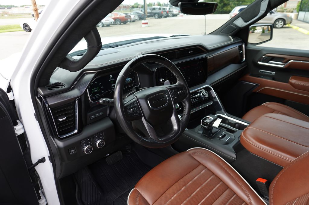 used 2024 GMC Sierra 1500 car, priced at $54,622