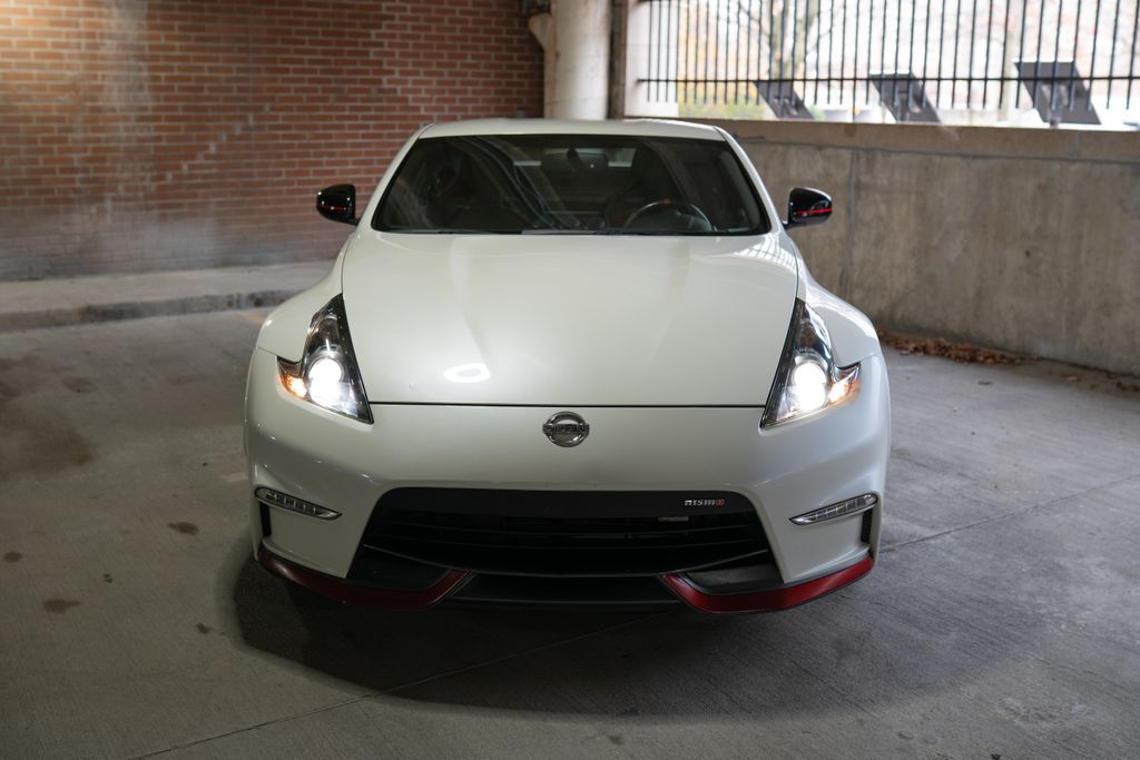 2017 Nissan 370Z Nismo Tech photo 2