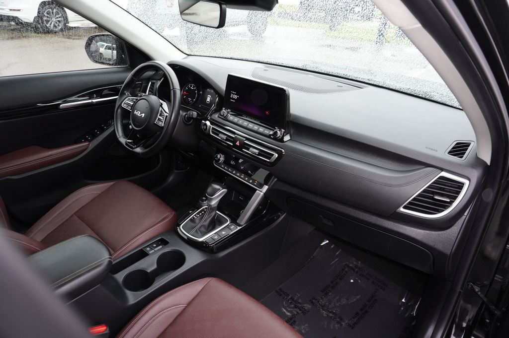 used 2022 Kia Seltos car, priced at $21,447