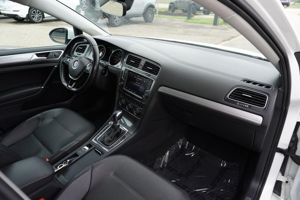used 2016 Volkswagen e-Golf car, priced at $10,482