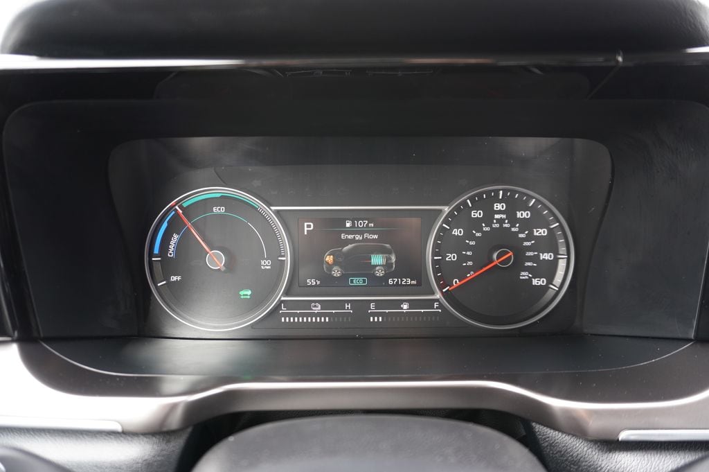 used 2022 Kia Sorento Hybrid car, priced at $25,778