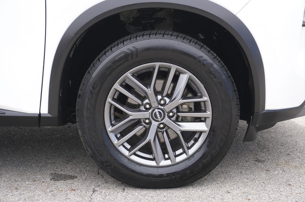 used 2023 Nissan Rogue car, priced at $20,529