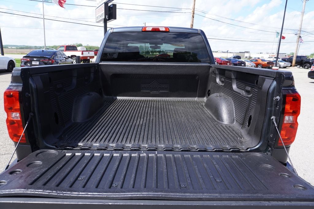 used 2018 Chevrolet Silverado 1500 car, priced at $23,085