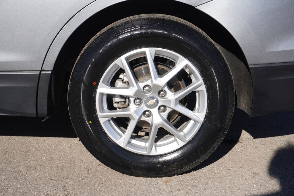 used 2023 Chevrolet Equinox car, priced at $17,666