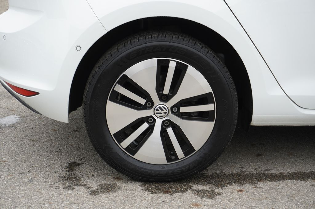 used 2016 Volkswagen e-Golf car, priced at $10,482