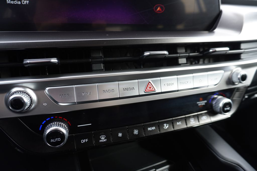 used 2023 Kia Telluride car, priced at $29,894