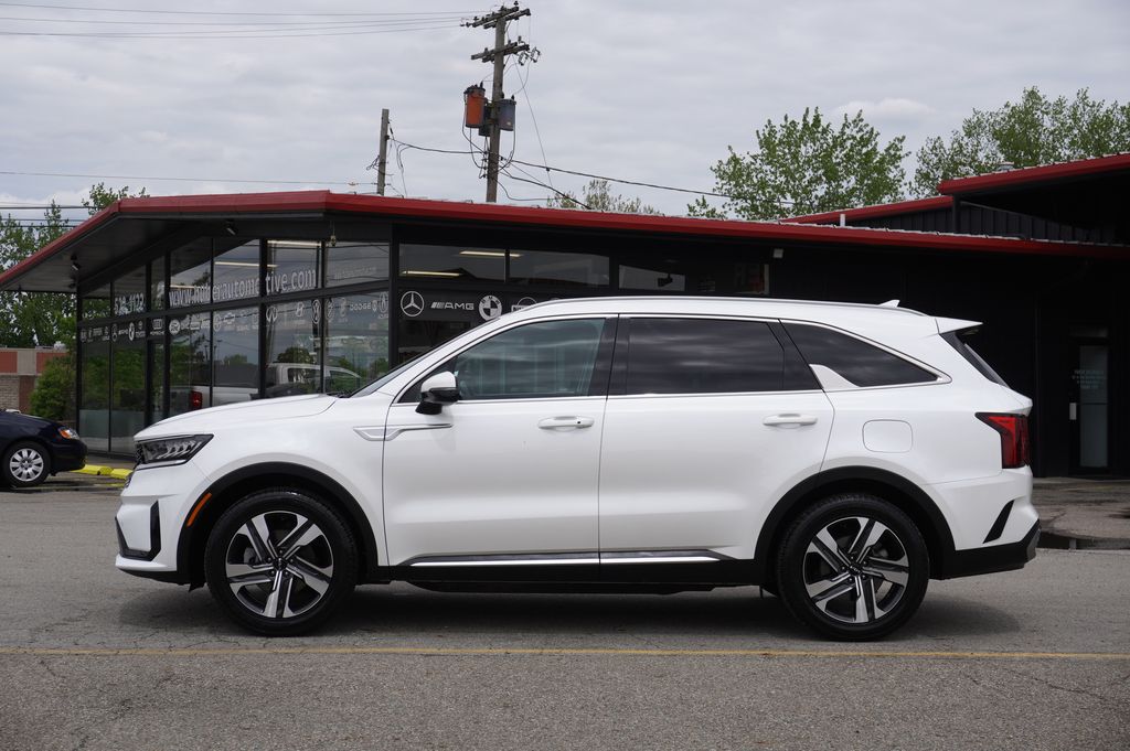 used 2022 Kia Sorento Hybrid car, priced at $25,778