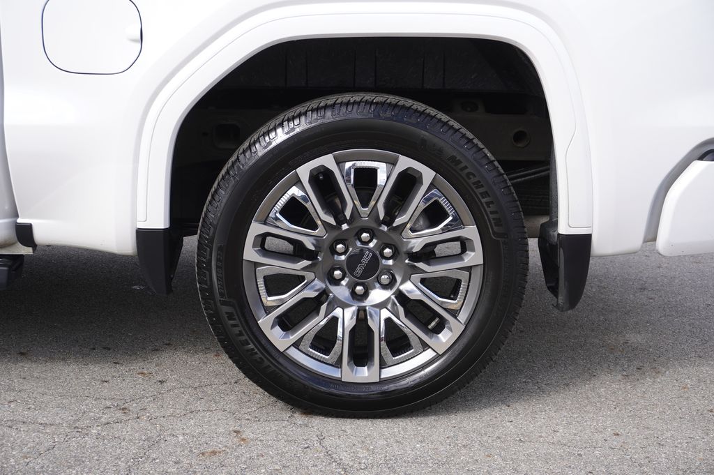 used 2024 GMC Sierra 1500 car, priced at $54,622