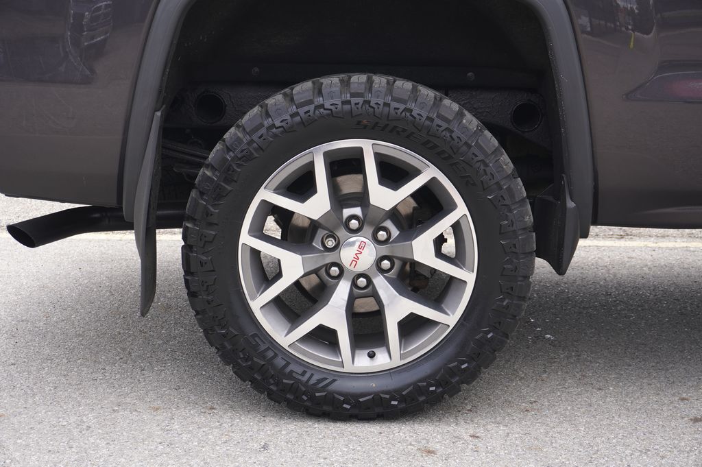 used 2015 GMC Sierra 1500 car, priced at $21,973
