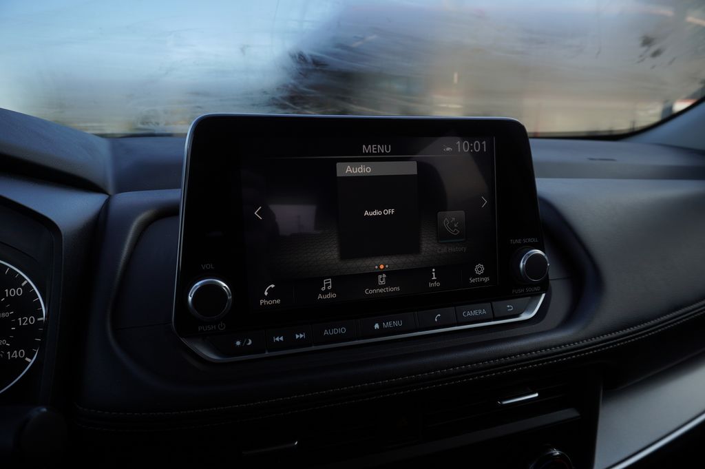 used 2024 Nissan Rogue car, priced at $18,221