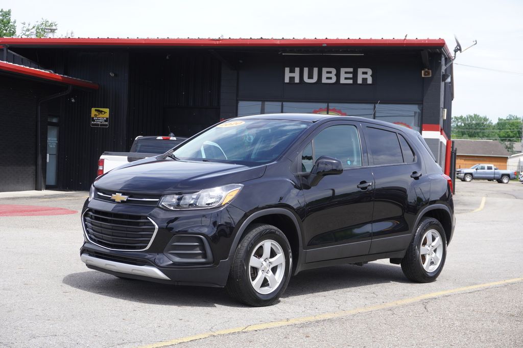 2020 Chevrolet Trax LS AWD's photo