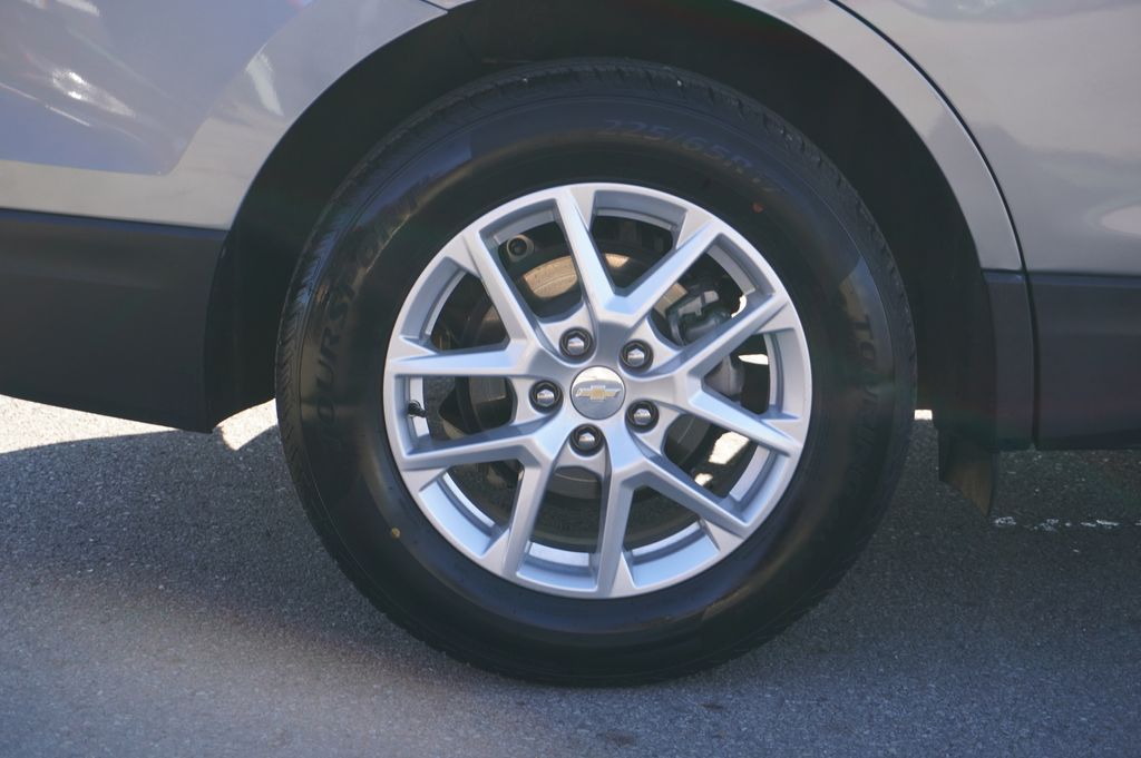 used 2023 Chevrolet Equinox car, priced at $17,666