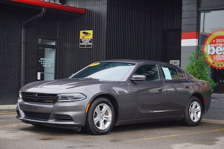 2022 Dodge Charger SXT Sedan