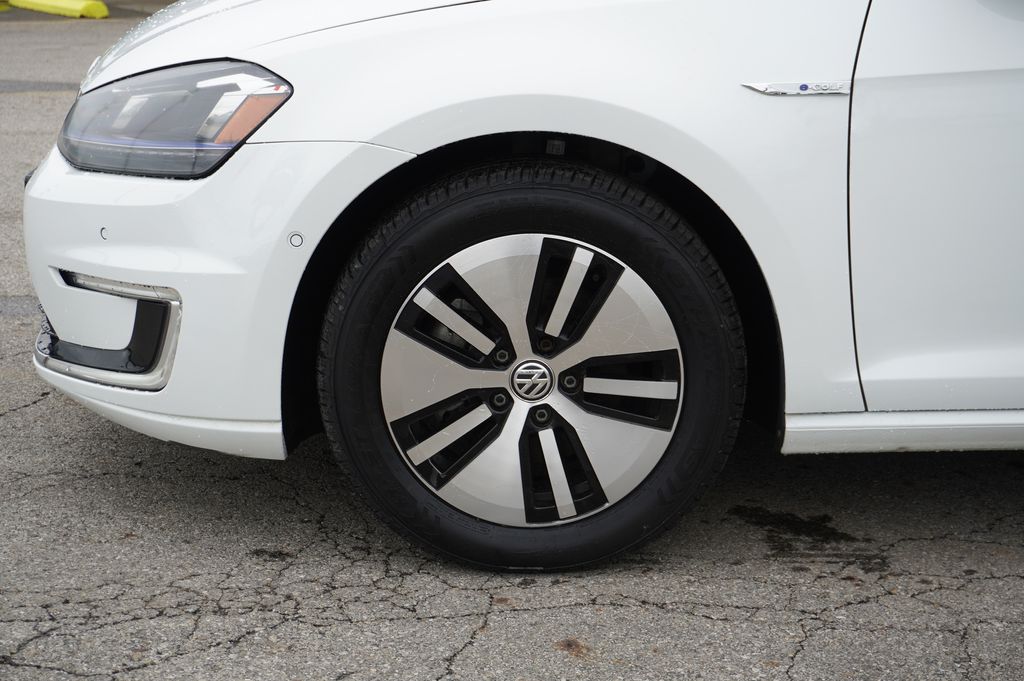 used 2016 Volkswagen e-Golf car, priced at $10,482