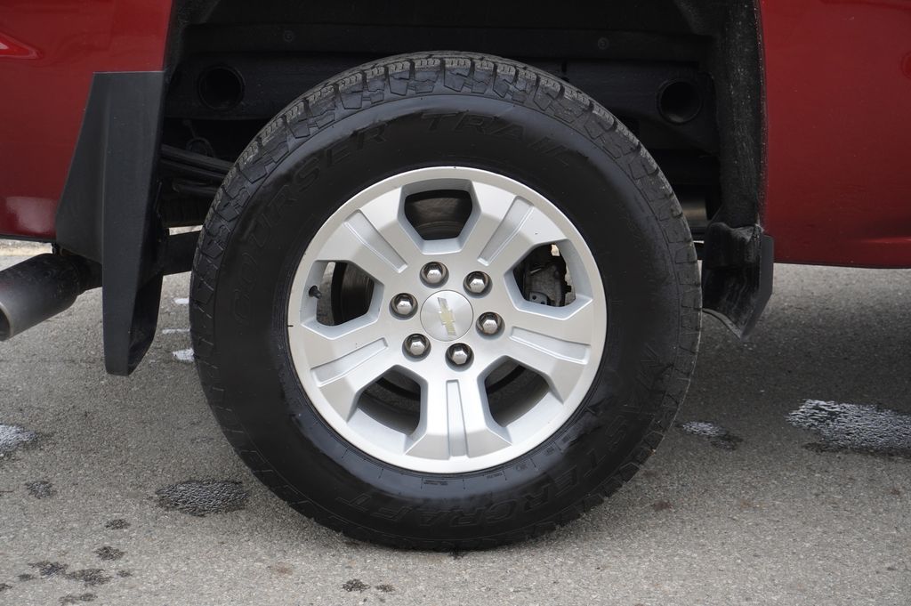 used 2018 Chevrolet Silverado 1500 car, priced at $22,729