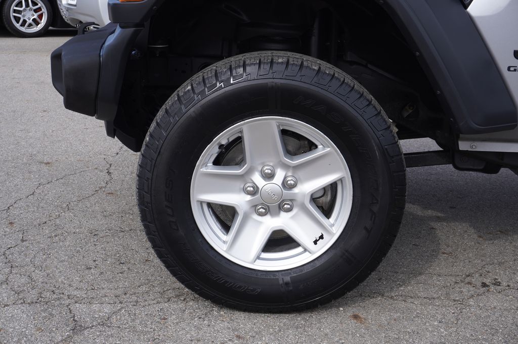 used 2020 Jeep Gladiator car, priced at $23,820