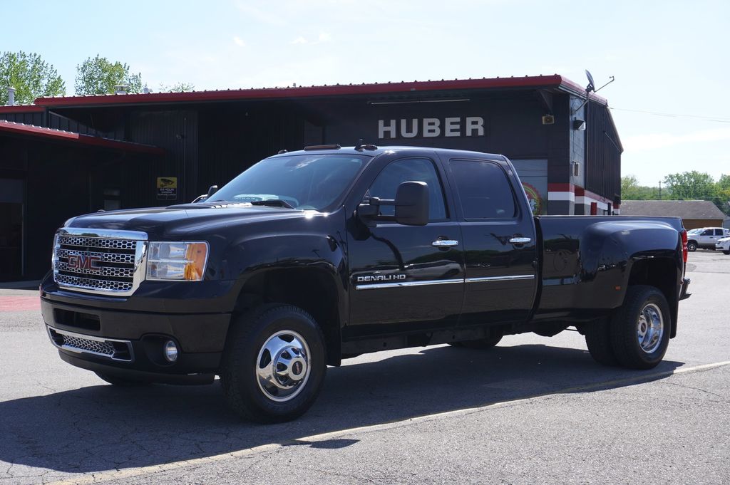 2014 GMC Sierra 4WD Crew Cab Standard Box SRW's photo
