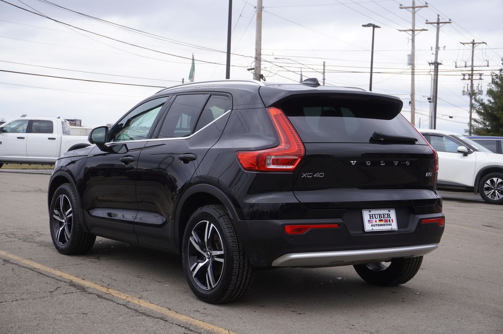 used 2023 Volvo XC40 car, priced at $22,421