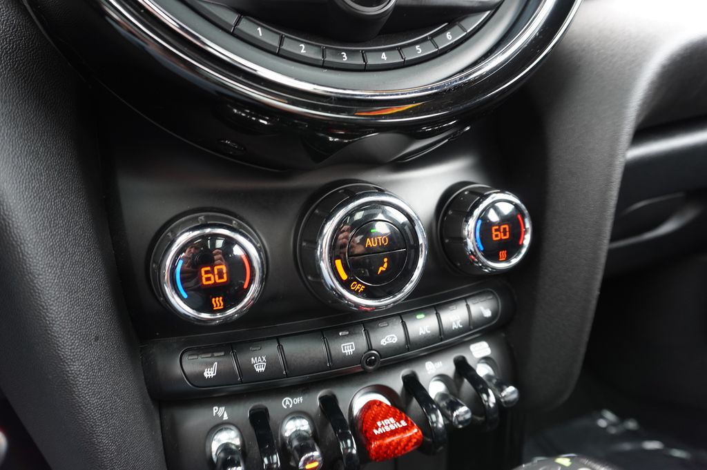 used 2018 MINI Hardtop 4 Door car, priced at $13,877