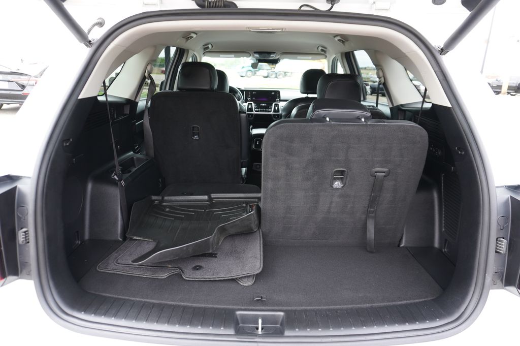 used 2022 Kia Sorento Hybrid car, priced at $25,778