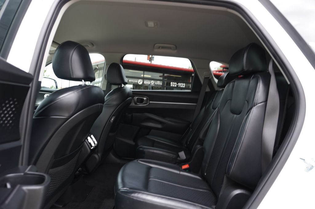 used 2022 Kia Sorento Hybrid car, priced at $25,778
